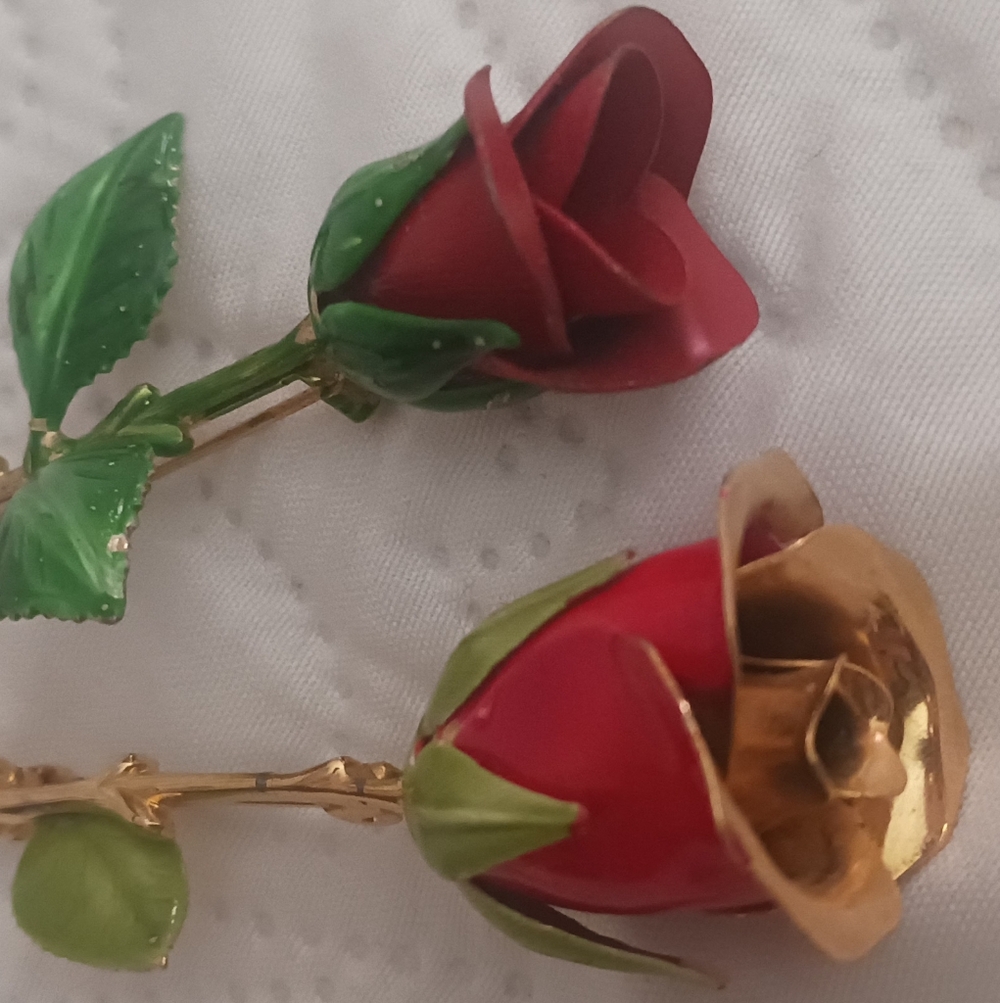 2 Vintage Red Rose Pins